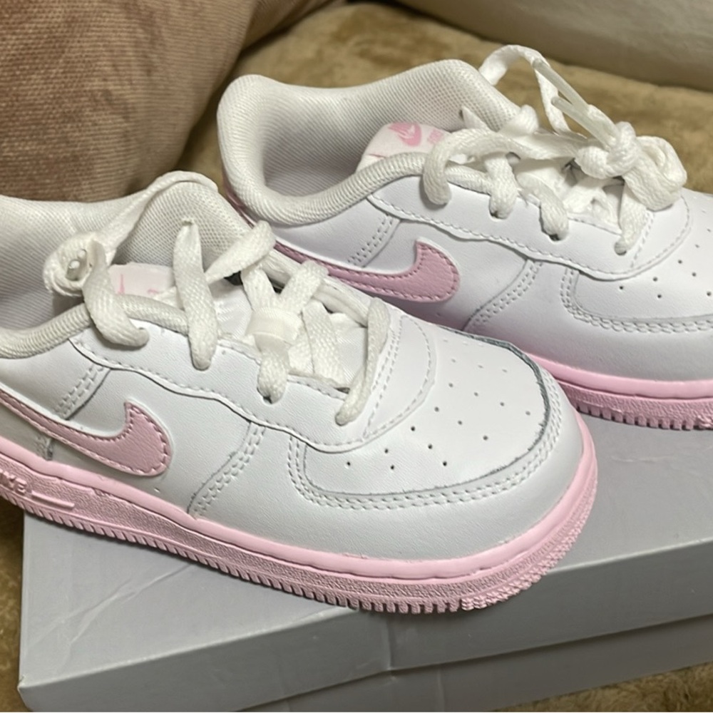 Nike Kids White and Pink Sneakers